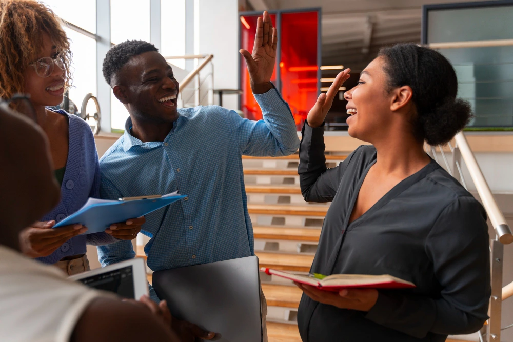 Tipos de liderazgo según Bernard Bass