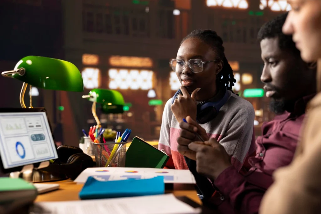 Equipo con objetivos SMART marketing